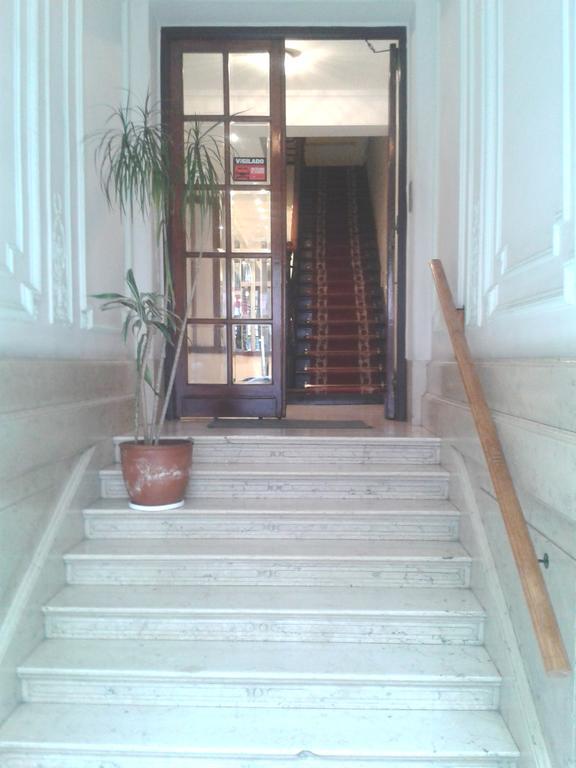 Mari Plaza Hotel Buenos Aires Exteriör bild