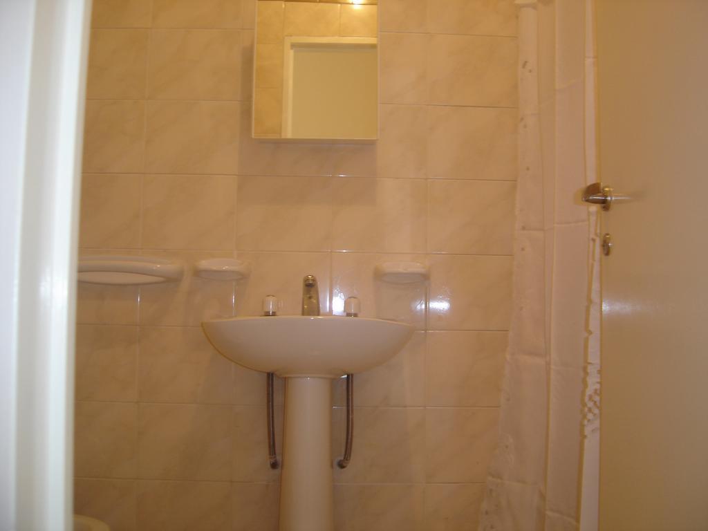 Mari Plaza Hotel Buenos Aires Exteriör bild